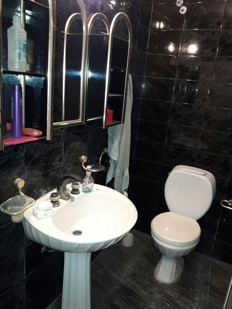 Casa 3 ambientes a la venta en Don Torcuato