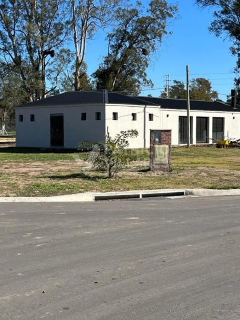 Terreno en Venta en Berazategui, USD 85.000