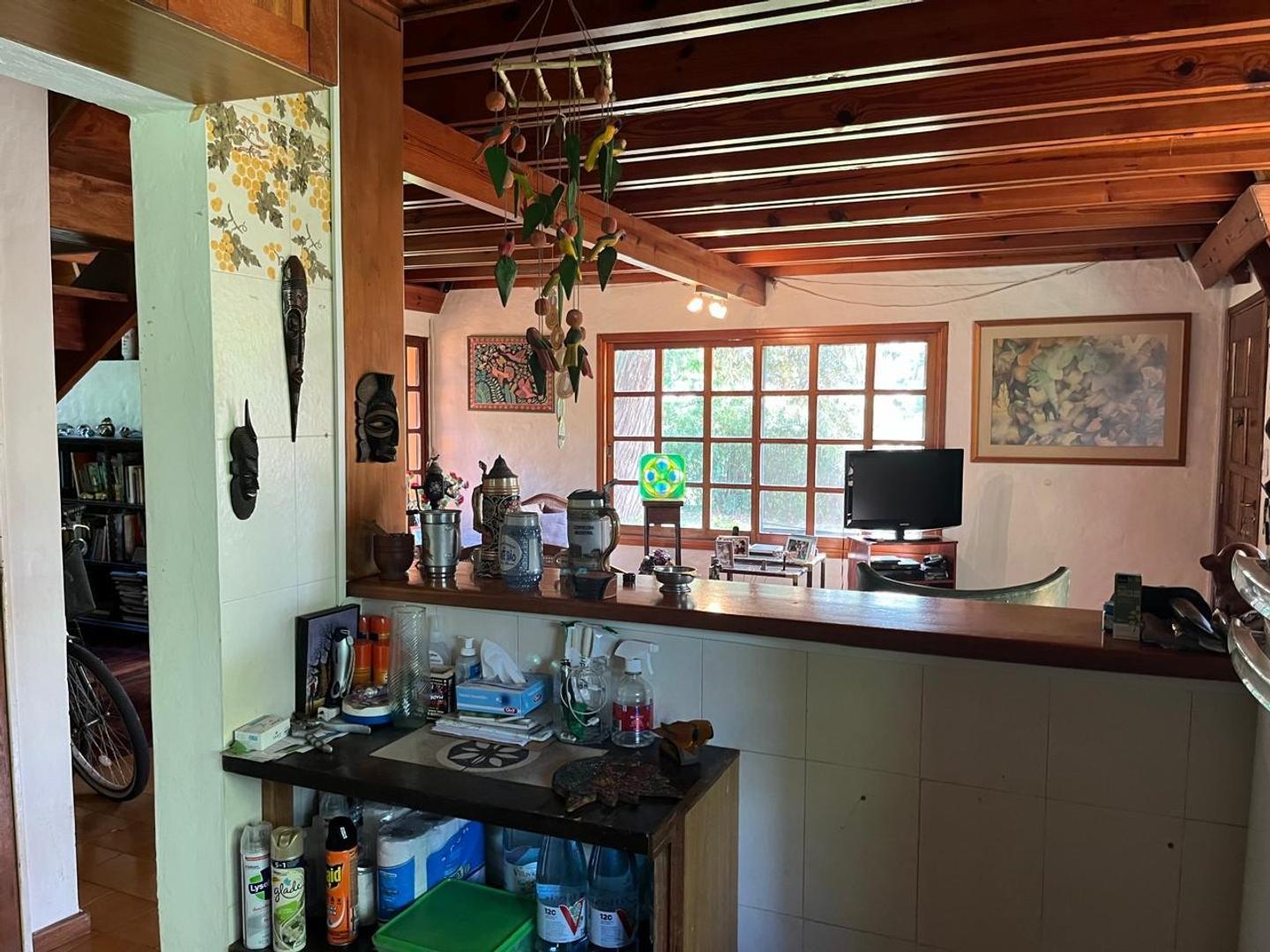 Casa 3 ambientes con 2 baños