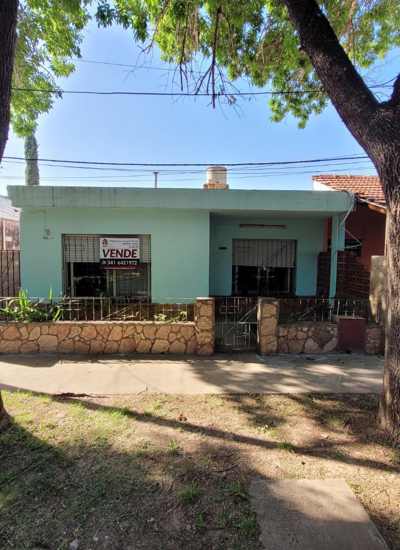 VENTA  -  Casa 3 dormitorios en Granadero Baigorria