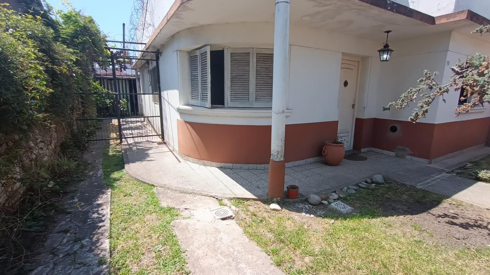 Casa 5 amb con patio y terraza - Billinghurst