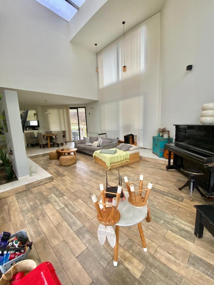 Casa en Venta en La Cuesta, USD 390.000