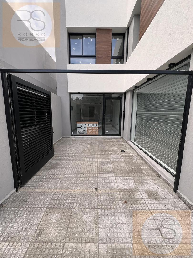 Local en Alquiler en Haedo Norte, $ 780.000