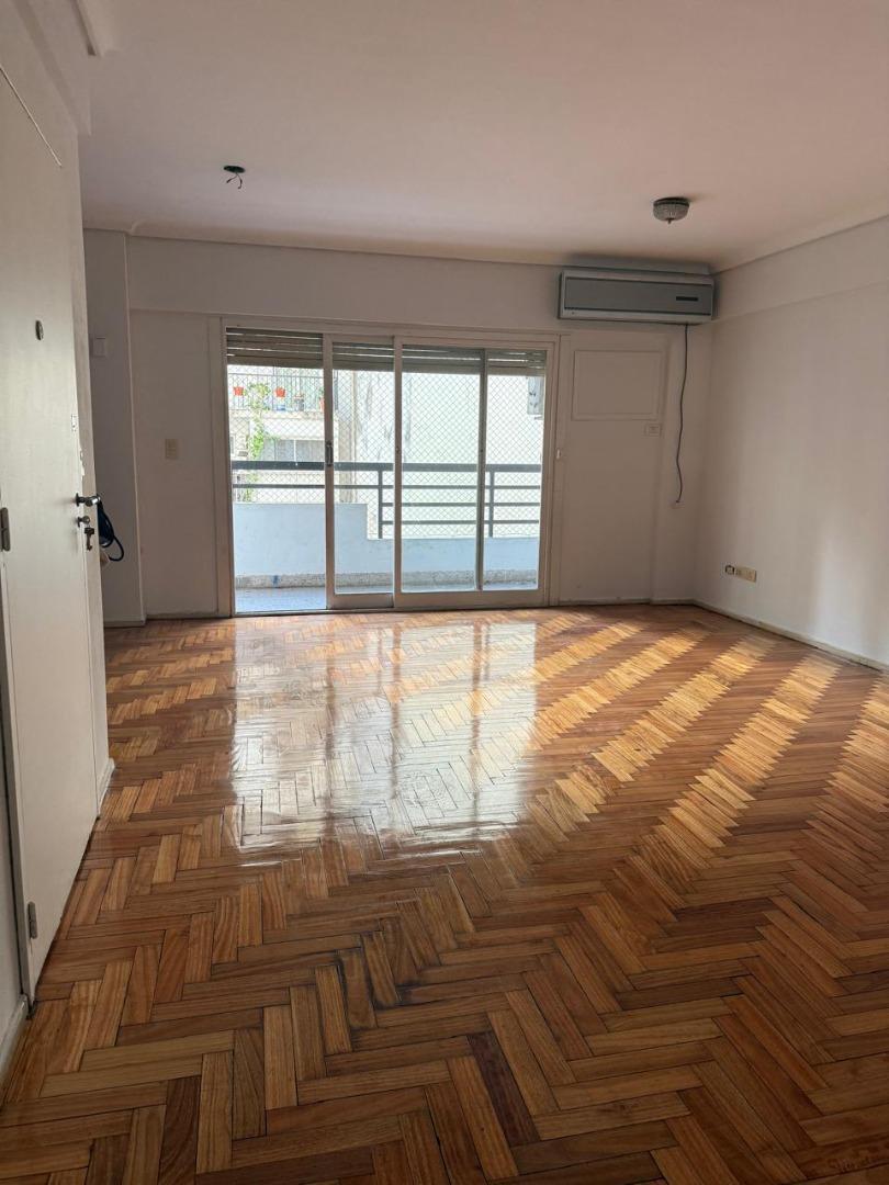 DEPARTAMENTO 4 AMB EN RECOLETA CON BALCON 