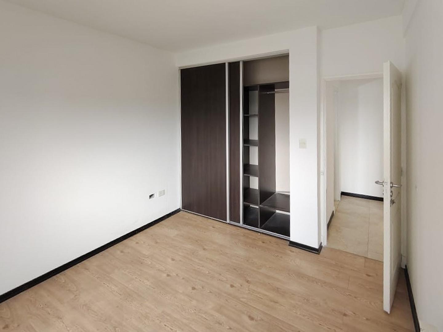 Tucumán 200, Piso 3