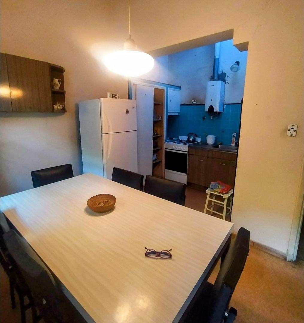 Casa 2 ambientes con 1 baño