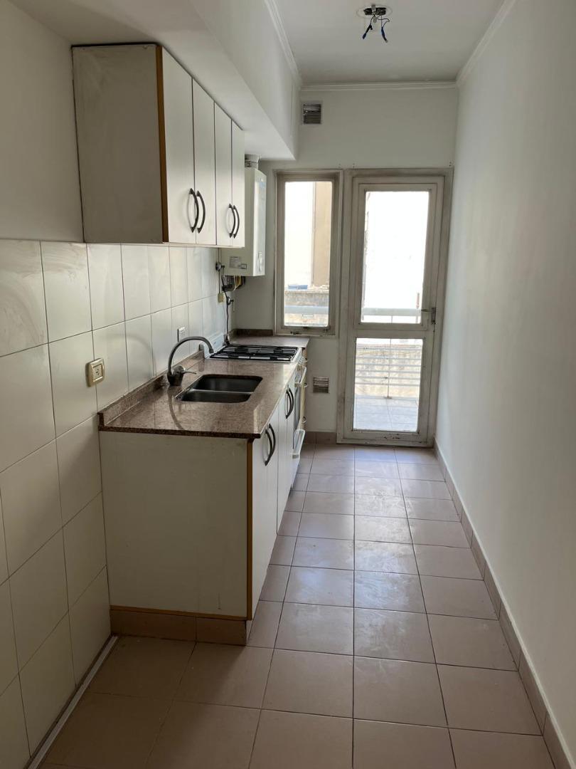 Departamento en Alquiler con 1 cocheras