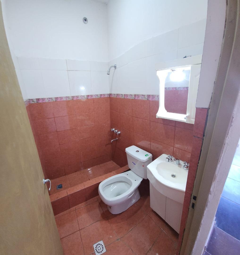 Depto Tipo Casa en Alquiler en Merlo, $ 350.000
