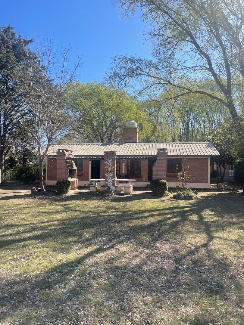 COMPLEJO DE 4 CABAÑAS EN VENTA UBICADO EN LOS REARTES, CBA