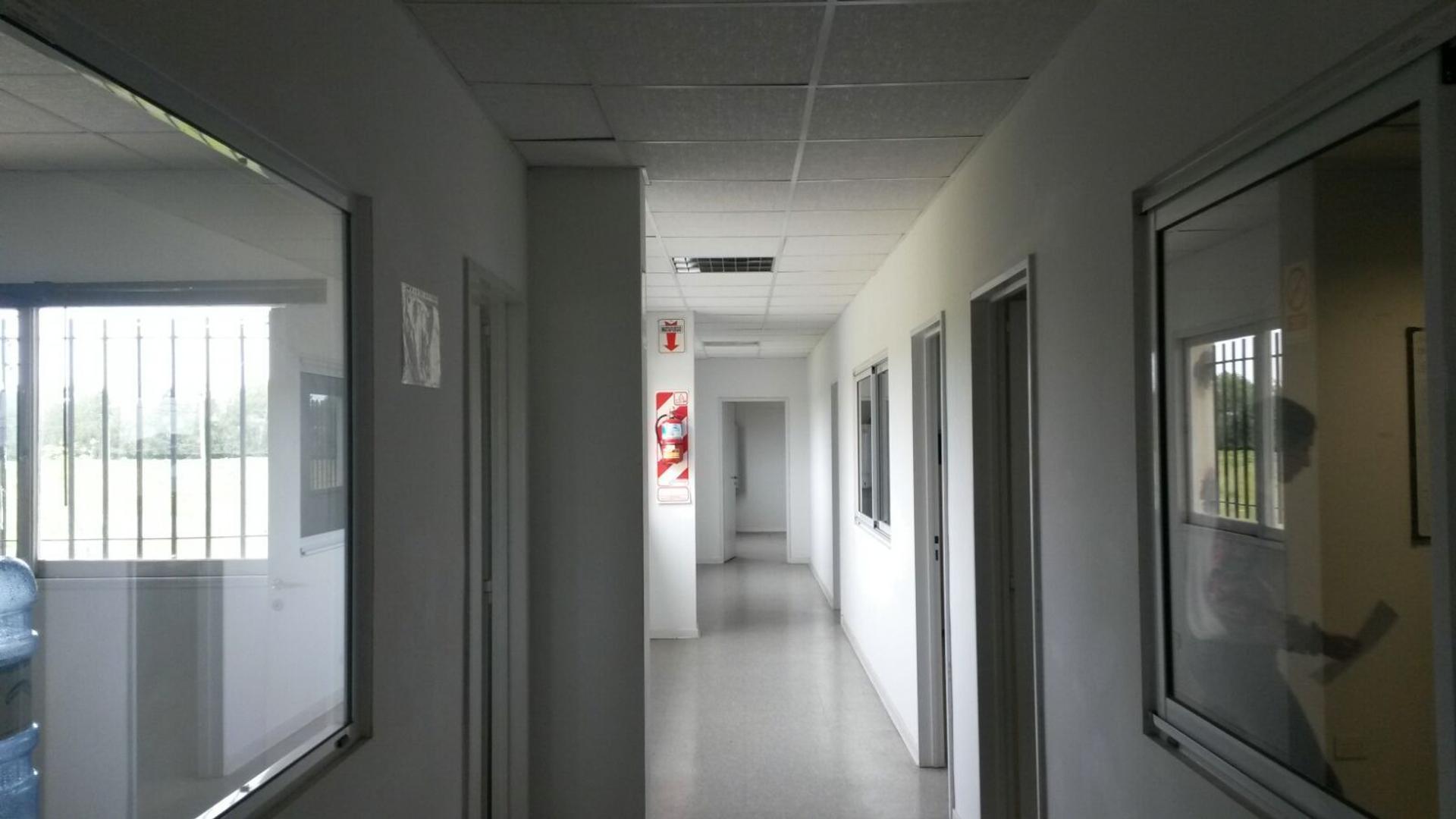 GALPON LOGISTICA 2350M2 - PARQUE INDUSTRIAL CAMPANA