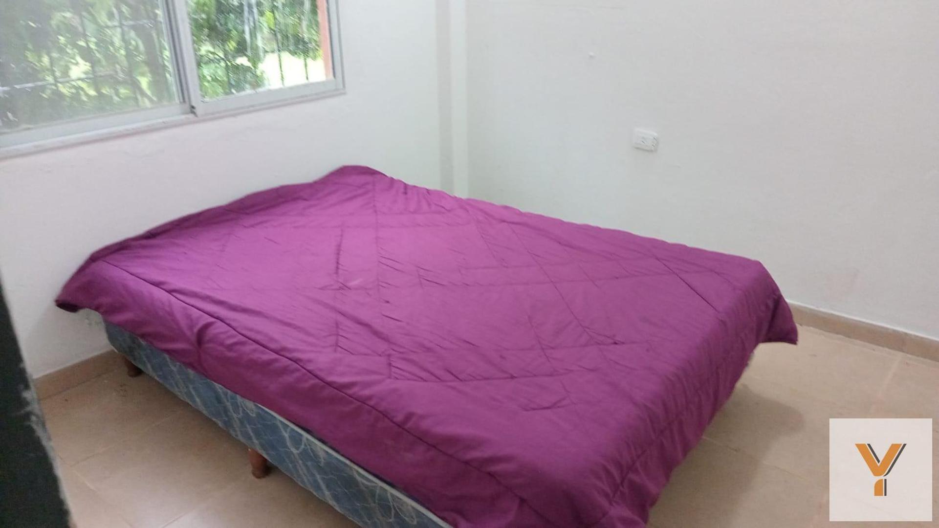 Casa 6 ambientes con 2 baños