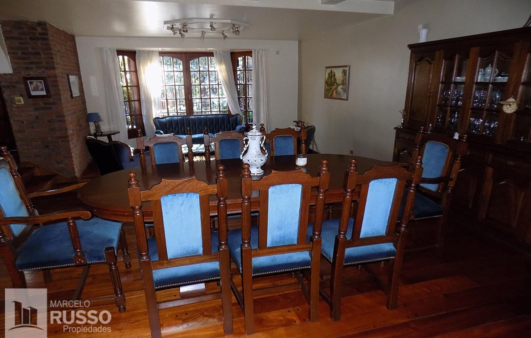 EXTRAORDINARIO CHALET c/ PISCINA