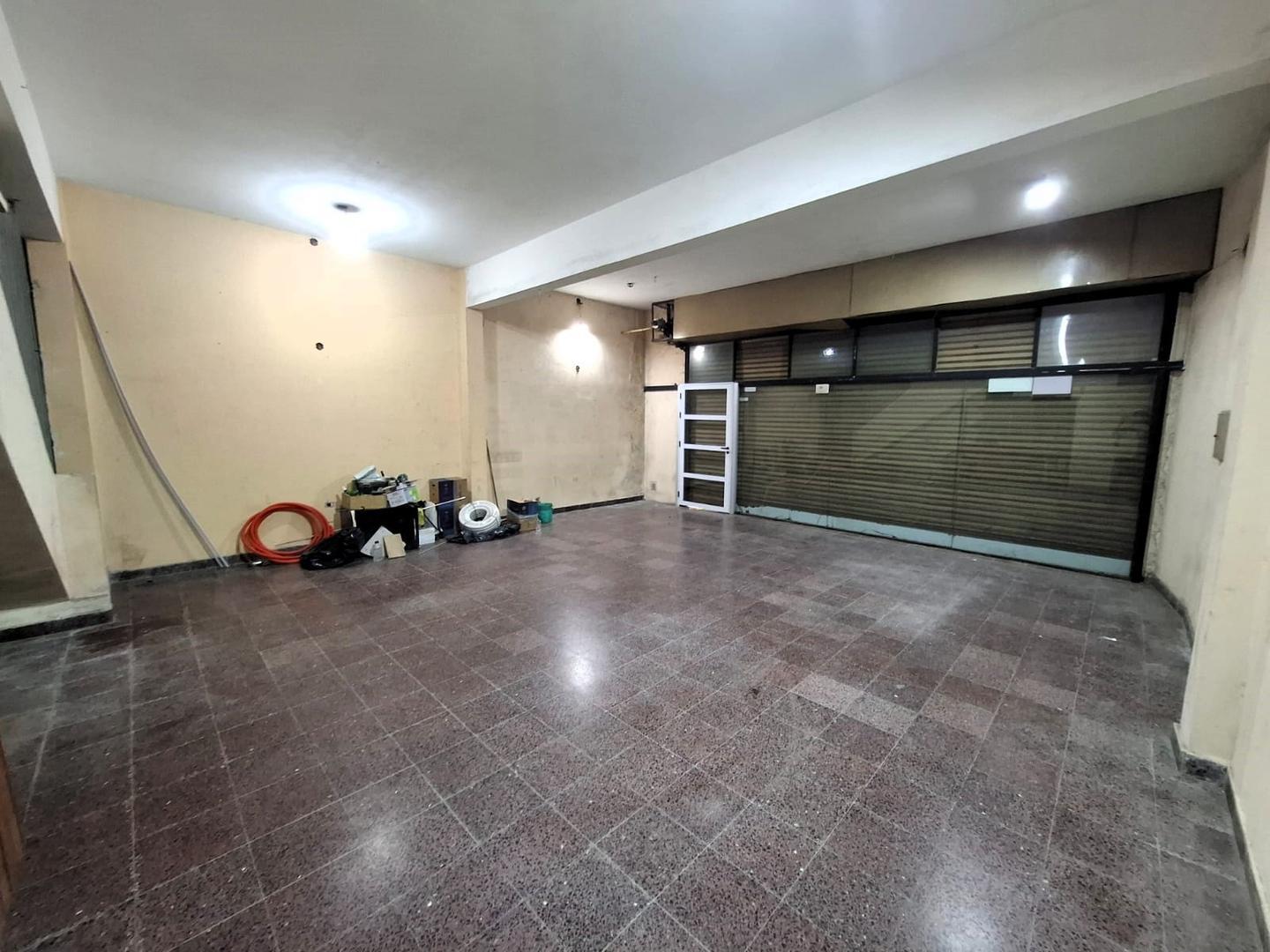 Casa 2 ambientes con 3 baños