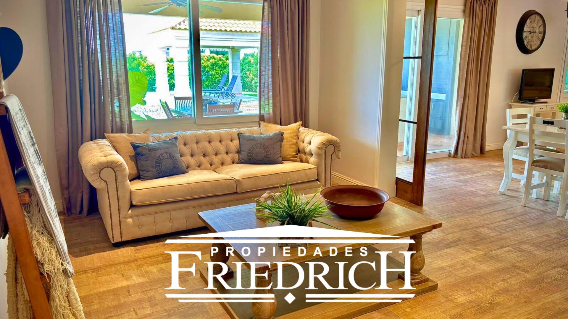 Casa 5 ambientes con 4 baños