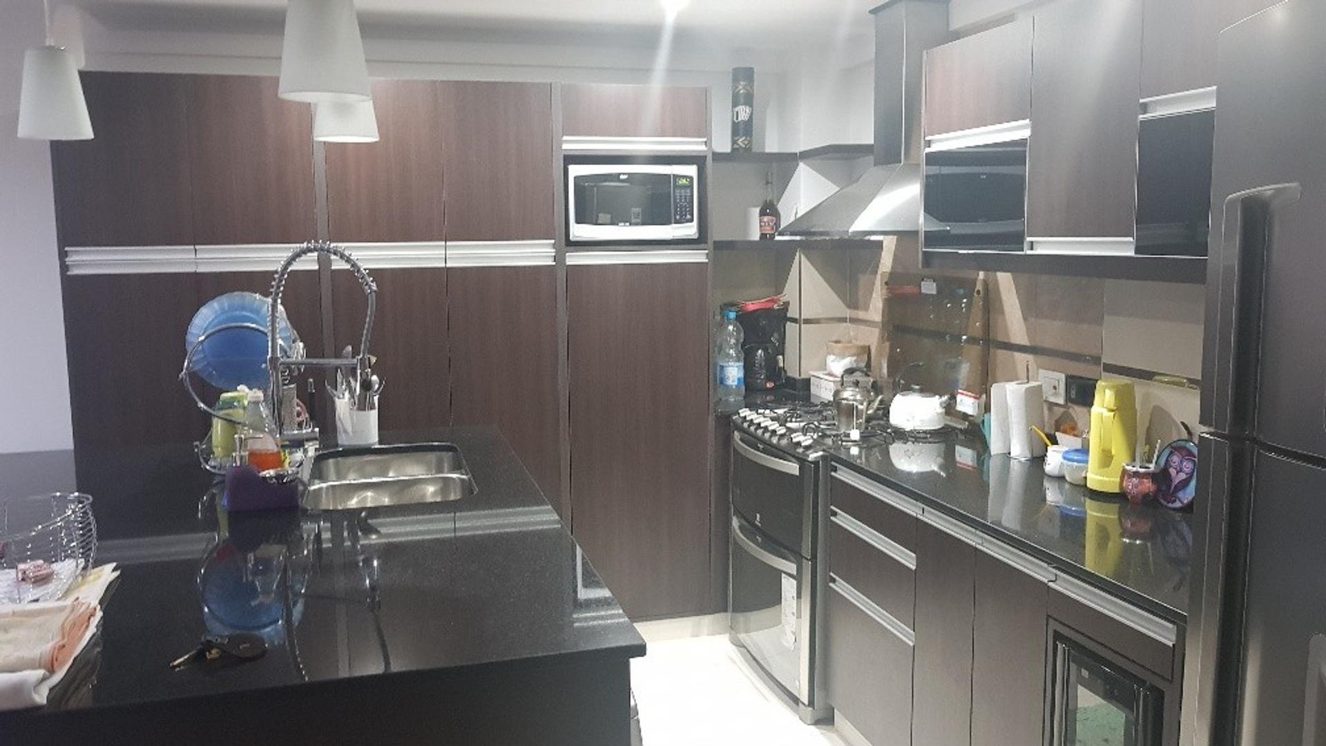 Departamento 4 ambientes con 3 baños