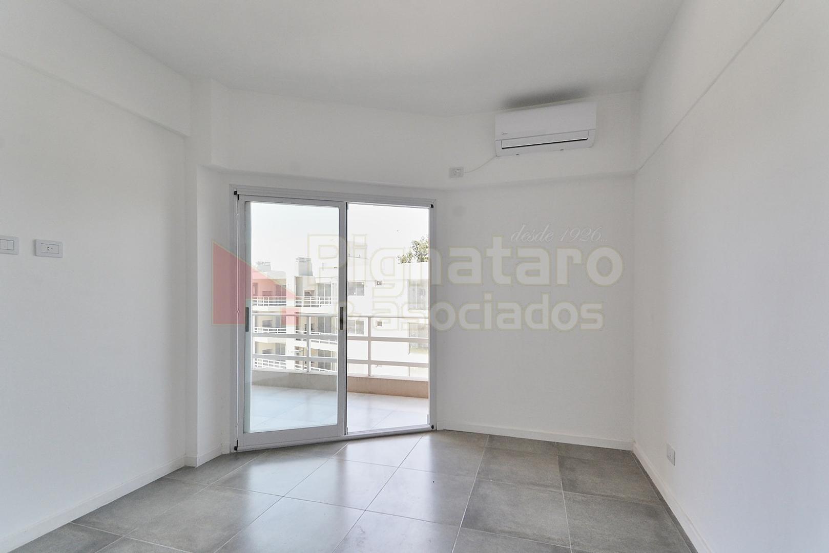 Departamento en Venta en Presidente Derqui, USD 120.000