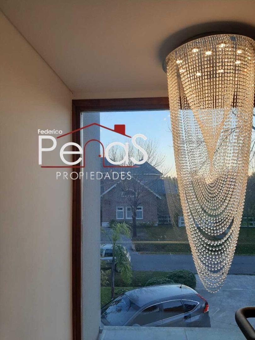 Casa en Venta en El Nacional Club De Campo, USD 390.000