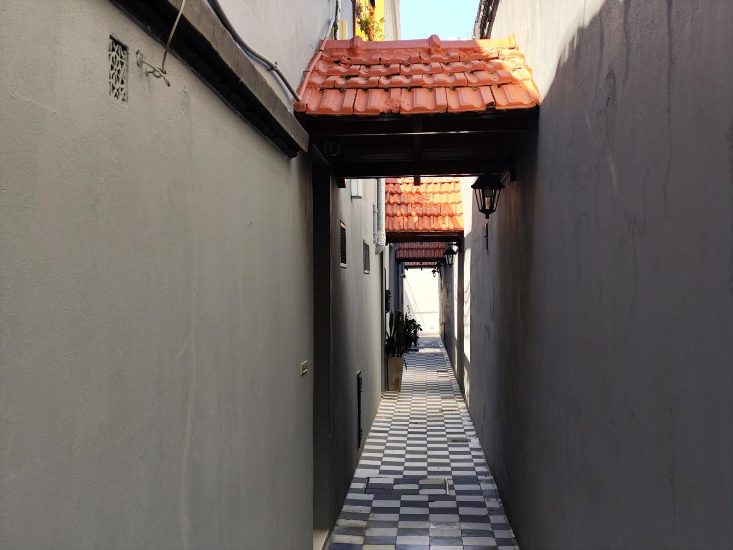 Vuelta De Obligado 1800, Piso PB