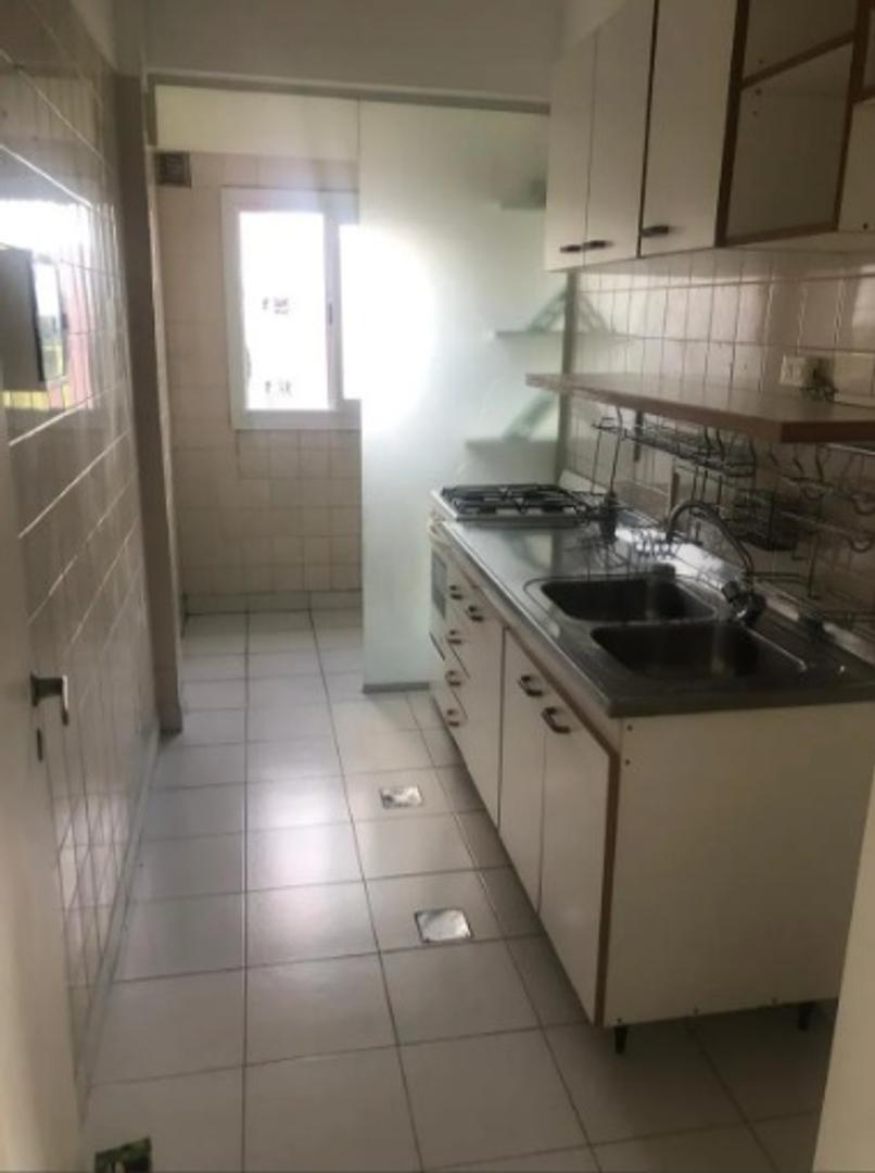 Av. Crisólogo Larralde 2000