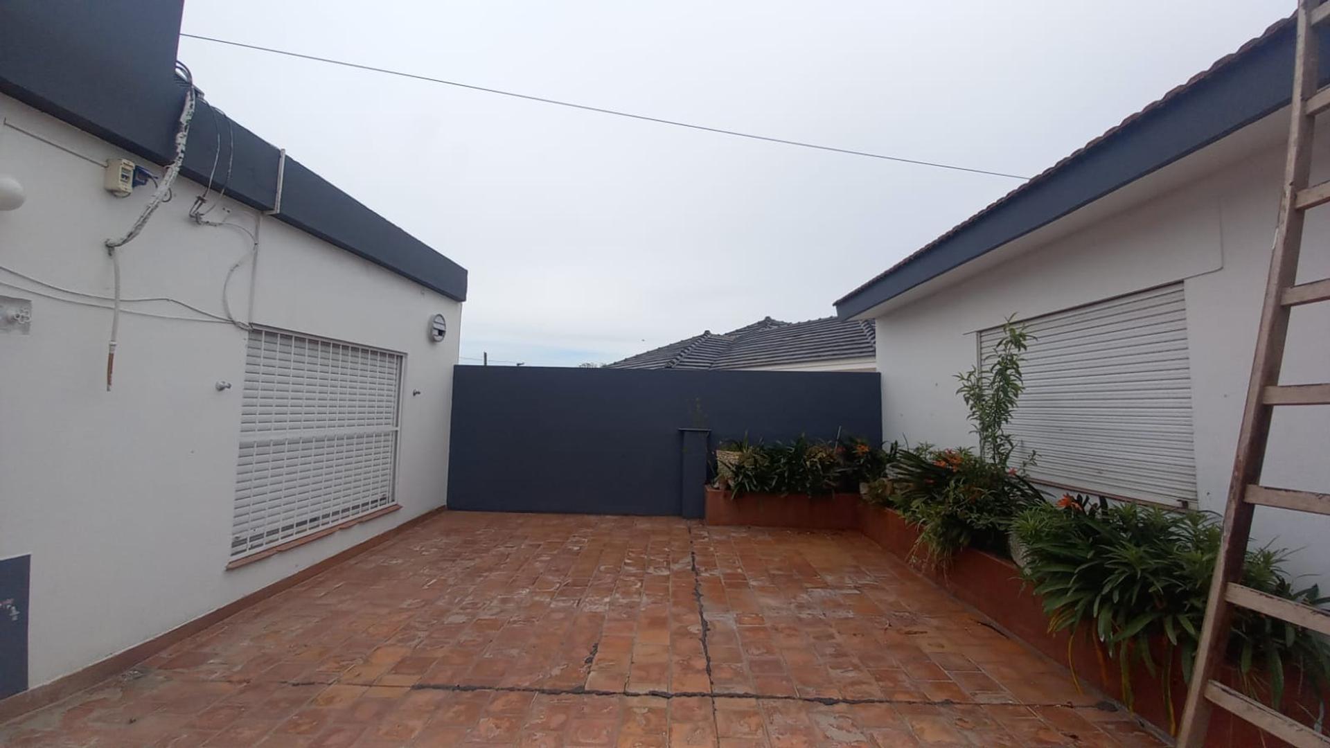 Casa en alquiler en Marcos Paz