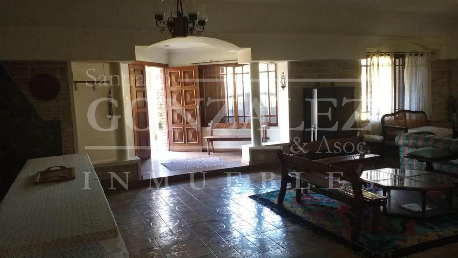 Casa en Venta en Barrio Parque Leloir, USD 800.000