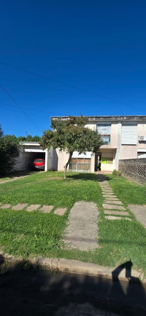 Depto Tipo Casa en Venta de 4 ambientes