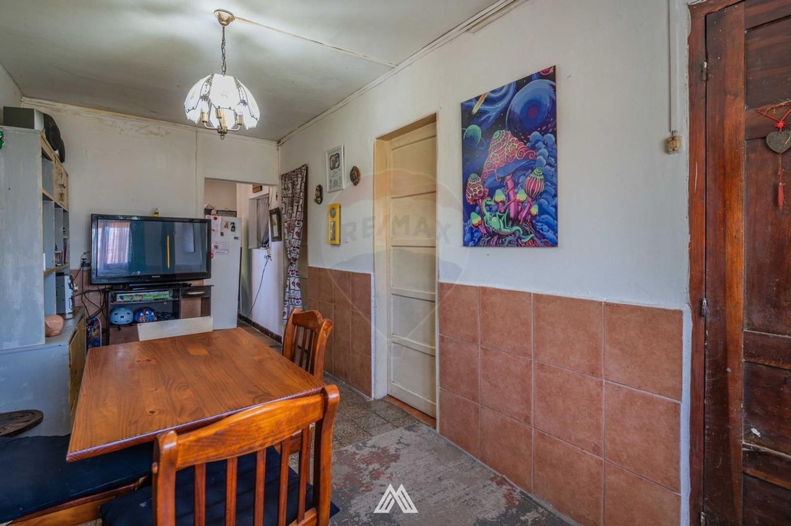 Casa 3 ambientes con 1 baño