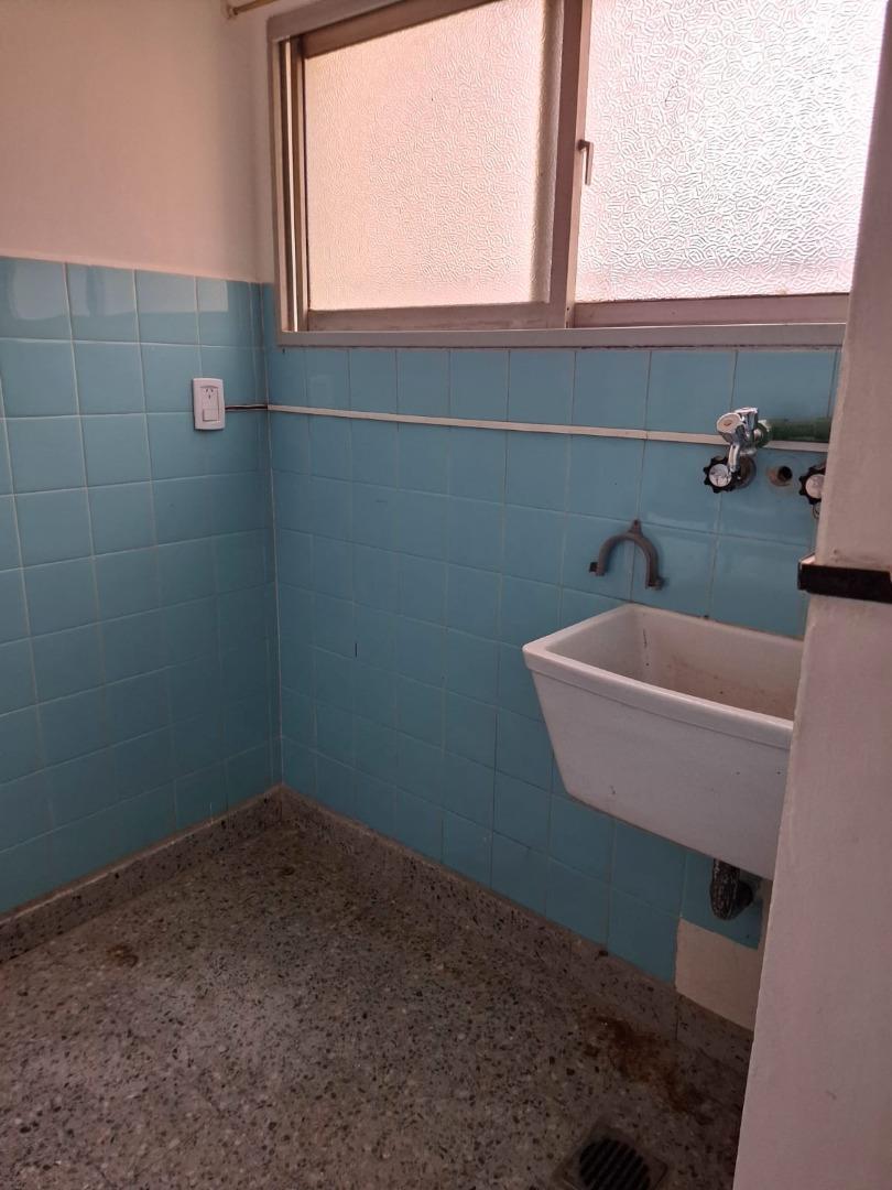 Departamento en Venta en Área Centro Este, USD 100.000