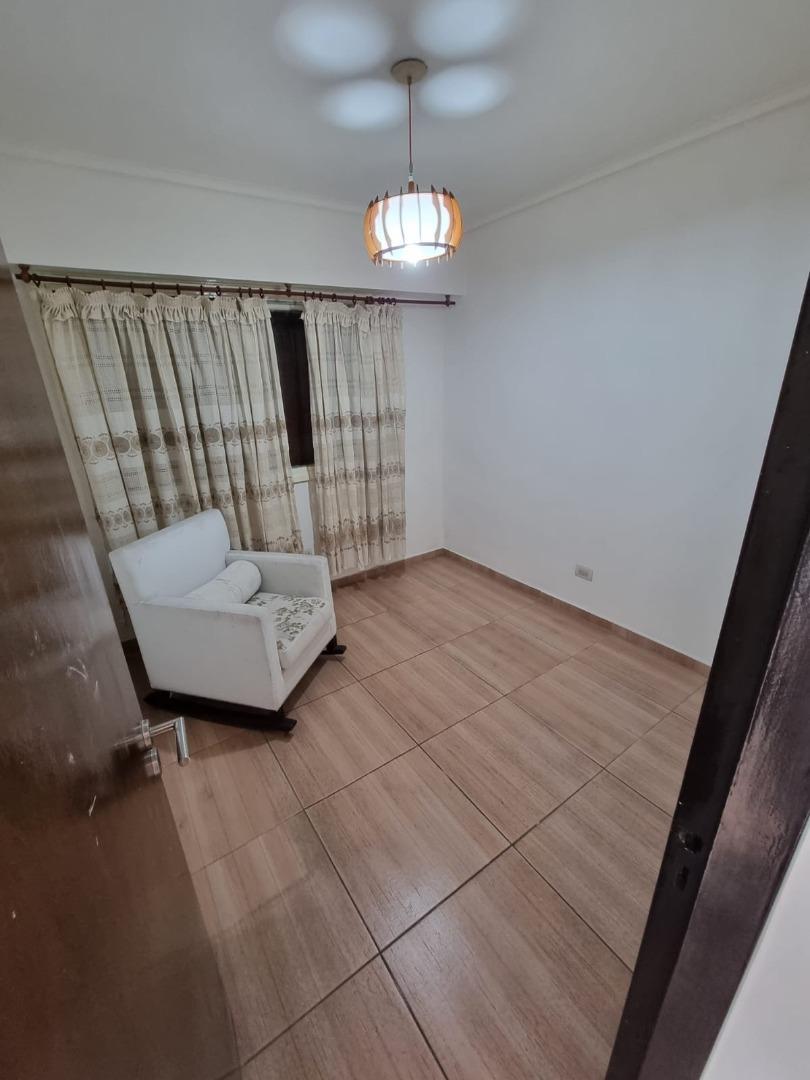 Depto Tipo Casa en Venta en Liniers, USD 180.000