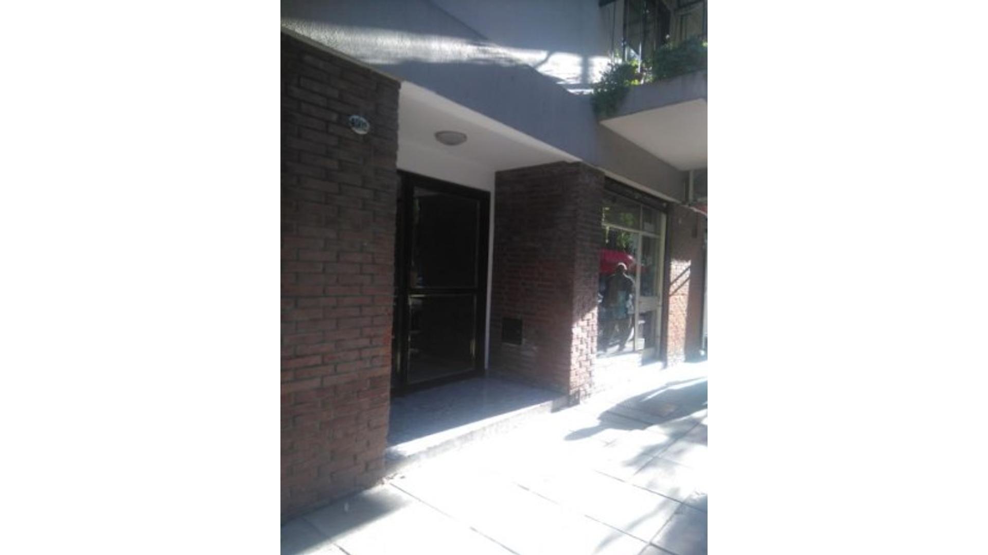 Comodo 1 AMB en Palermo en Juncal 4500