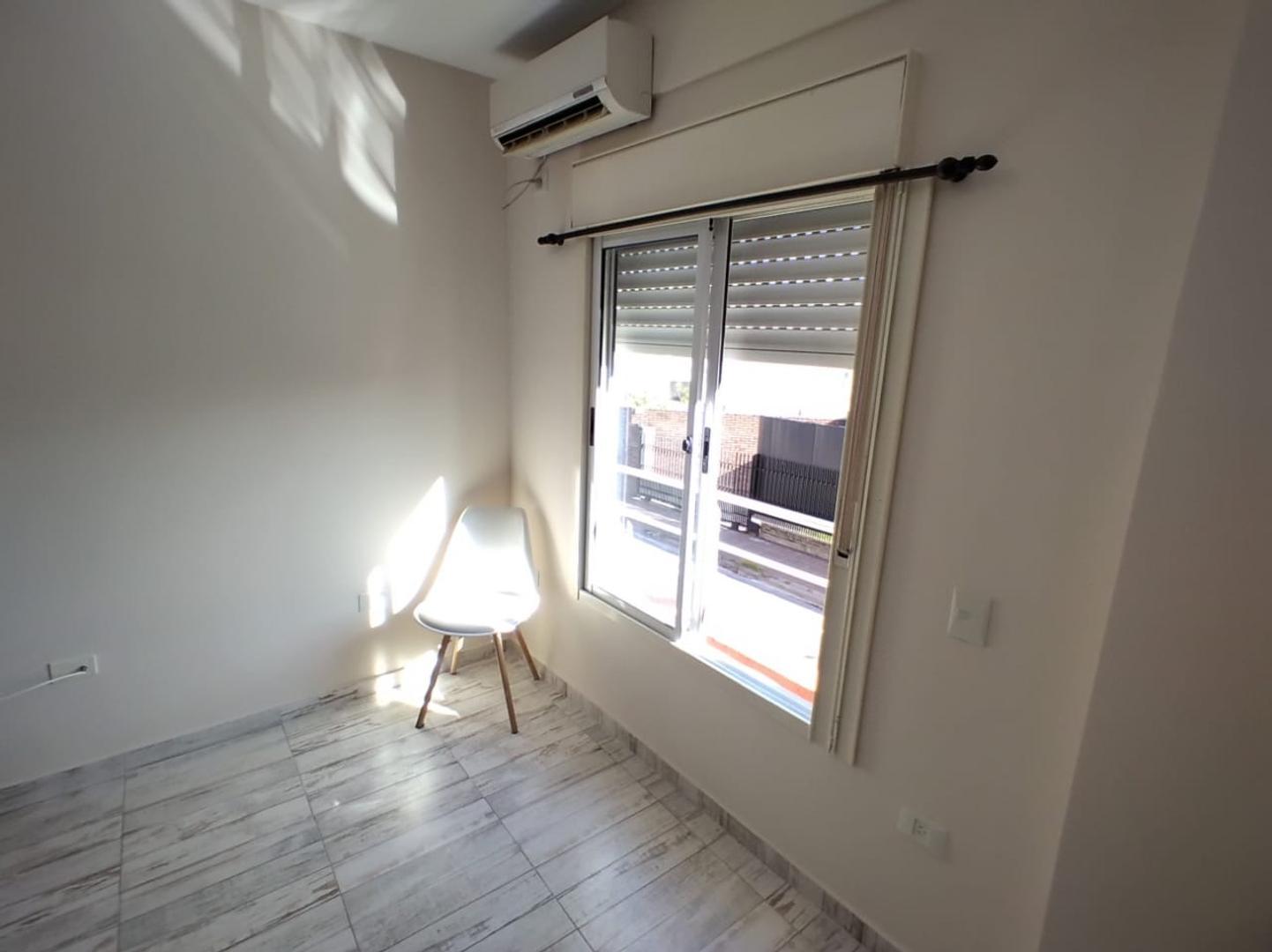 DEPARTAMENTO DE DOS AMBIENTES AL FRENTE