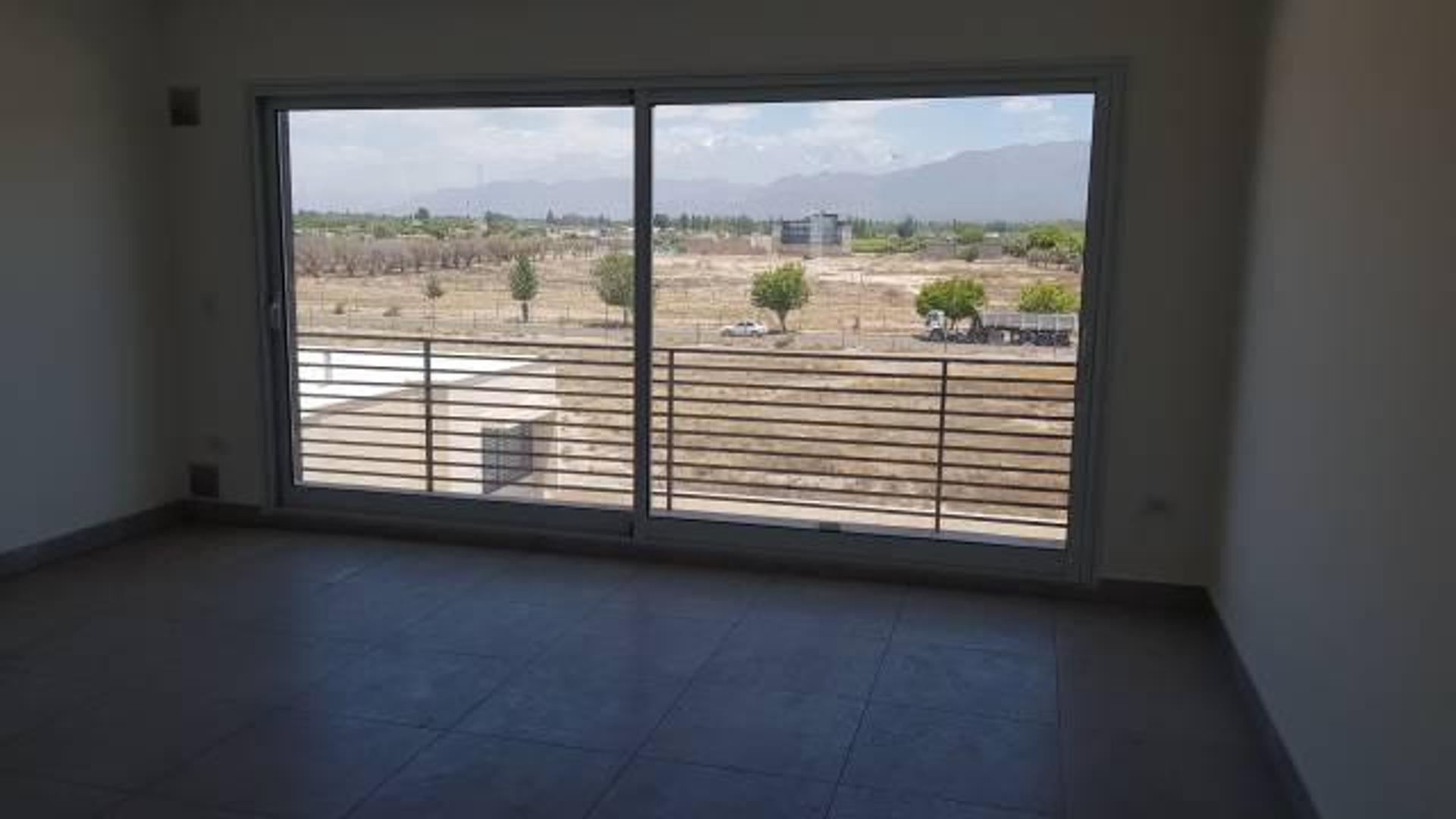 Departamento en Venta en Lujan De Cuyo, USD 56.000