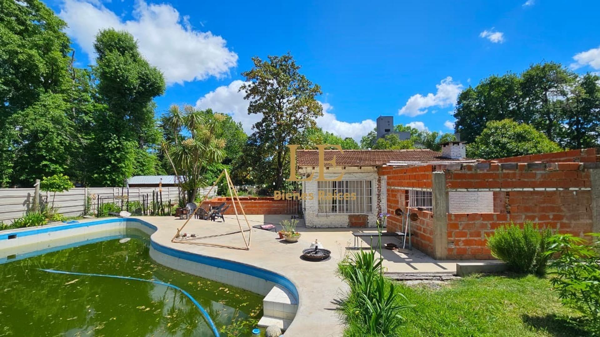 Casa en Venta con 5 cocheras