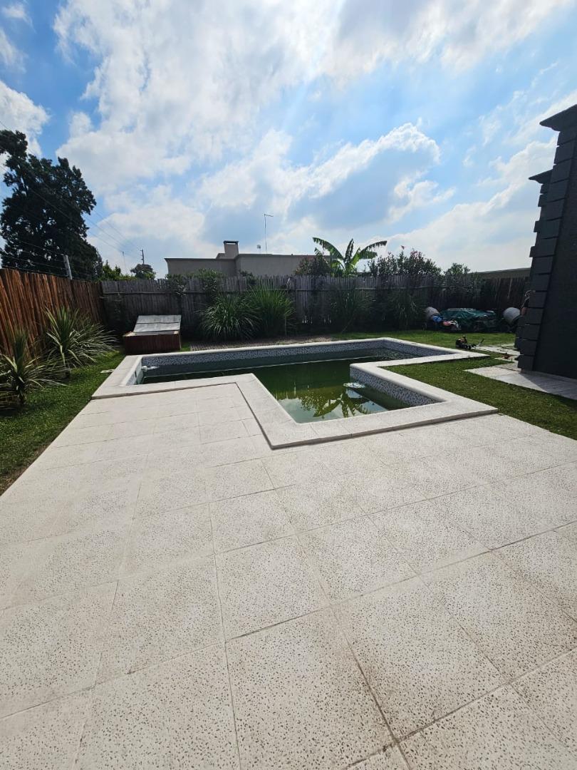 Casa 4 ambientes con 3 baños