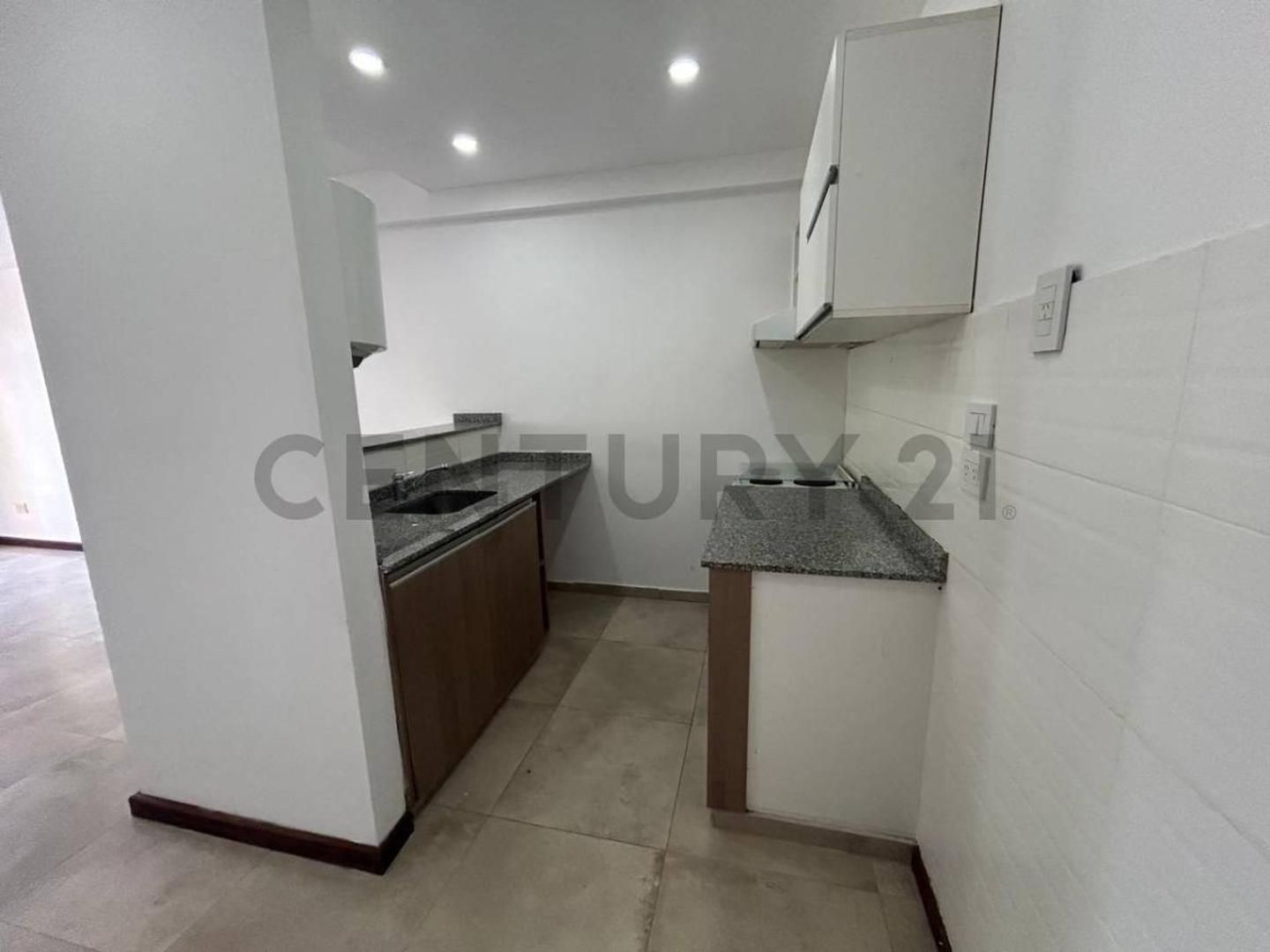 Departamento en Alquiler en Villa Urquiza, $ 550.000
