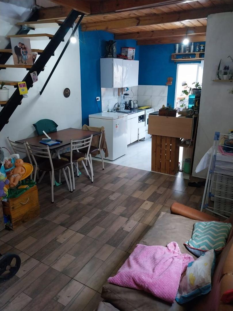 Casa en Venta con 4 cocheras