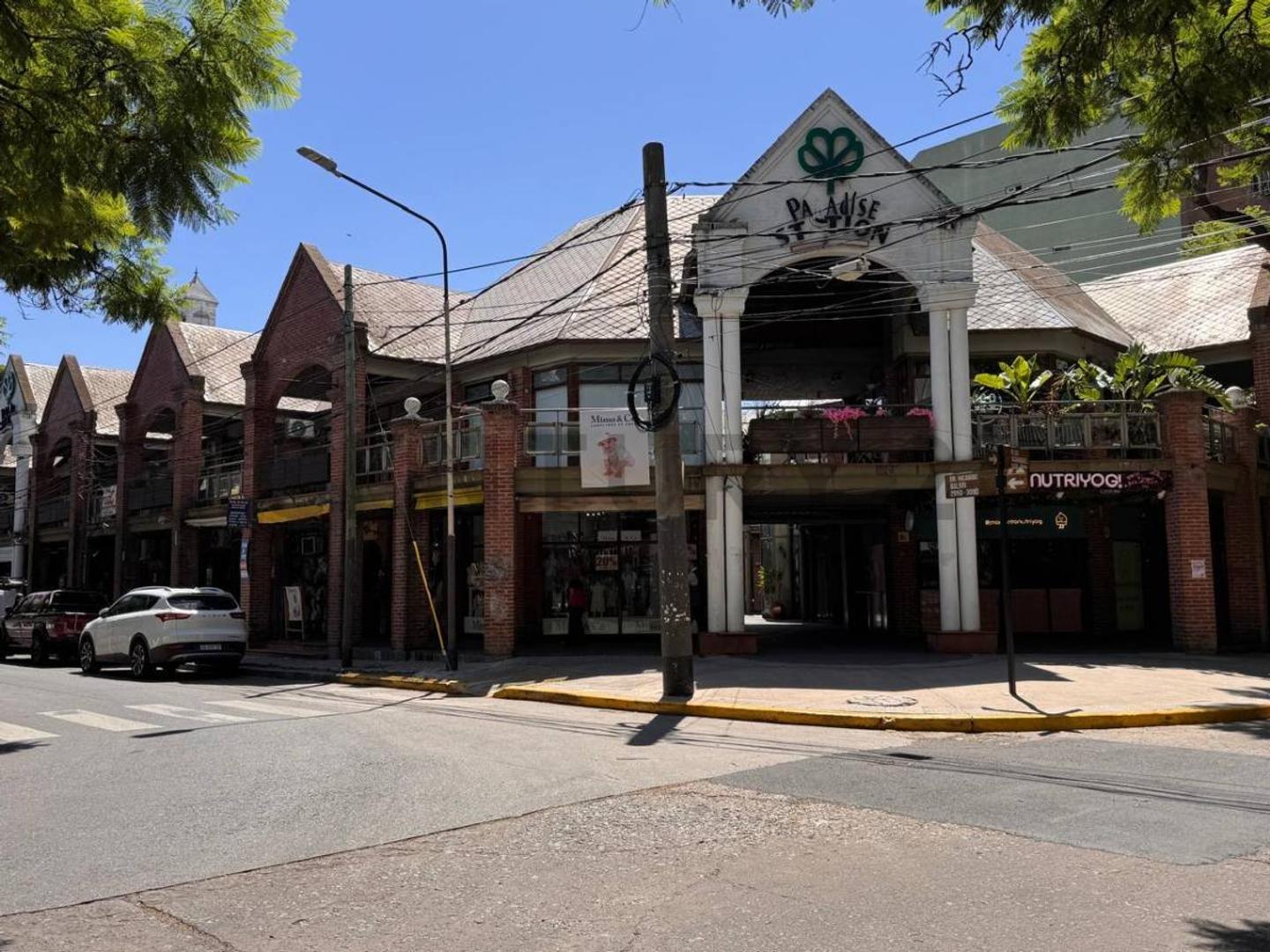 VENTA LOCAL SHOPPING PARADISE CIUDAD JARDIN