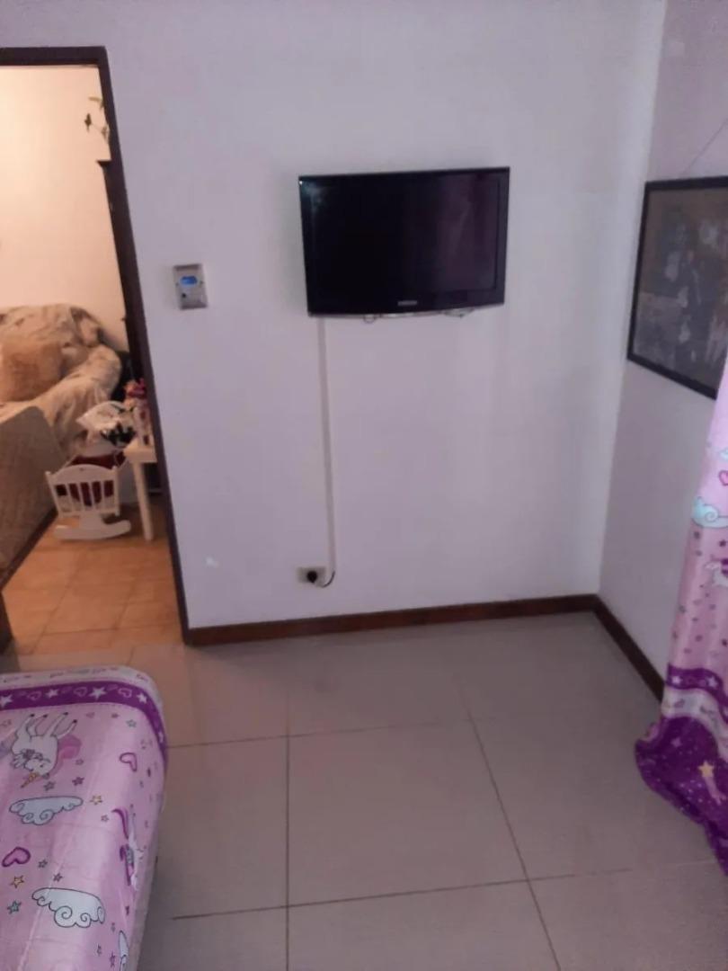 Depto Tipo Casa 4 ambientes con 1 baño
