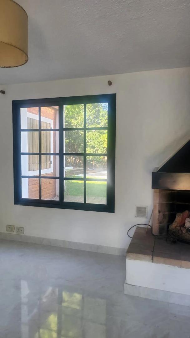 Casa en Venta en Loma Verde, USD 185.000