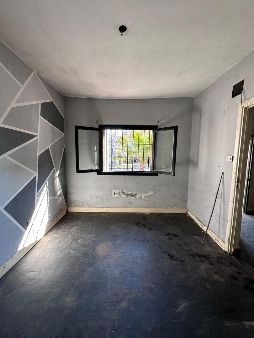 VENTA CASA 3 AMB BARRIO POMPEYA MERLO SUR