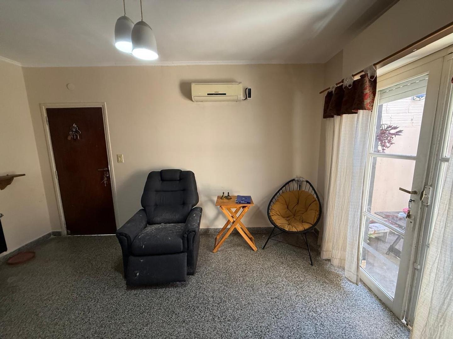Depto Tipo Casa en Alquiler de 2 dormitorios