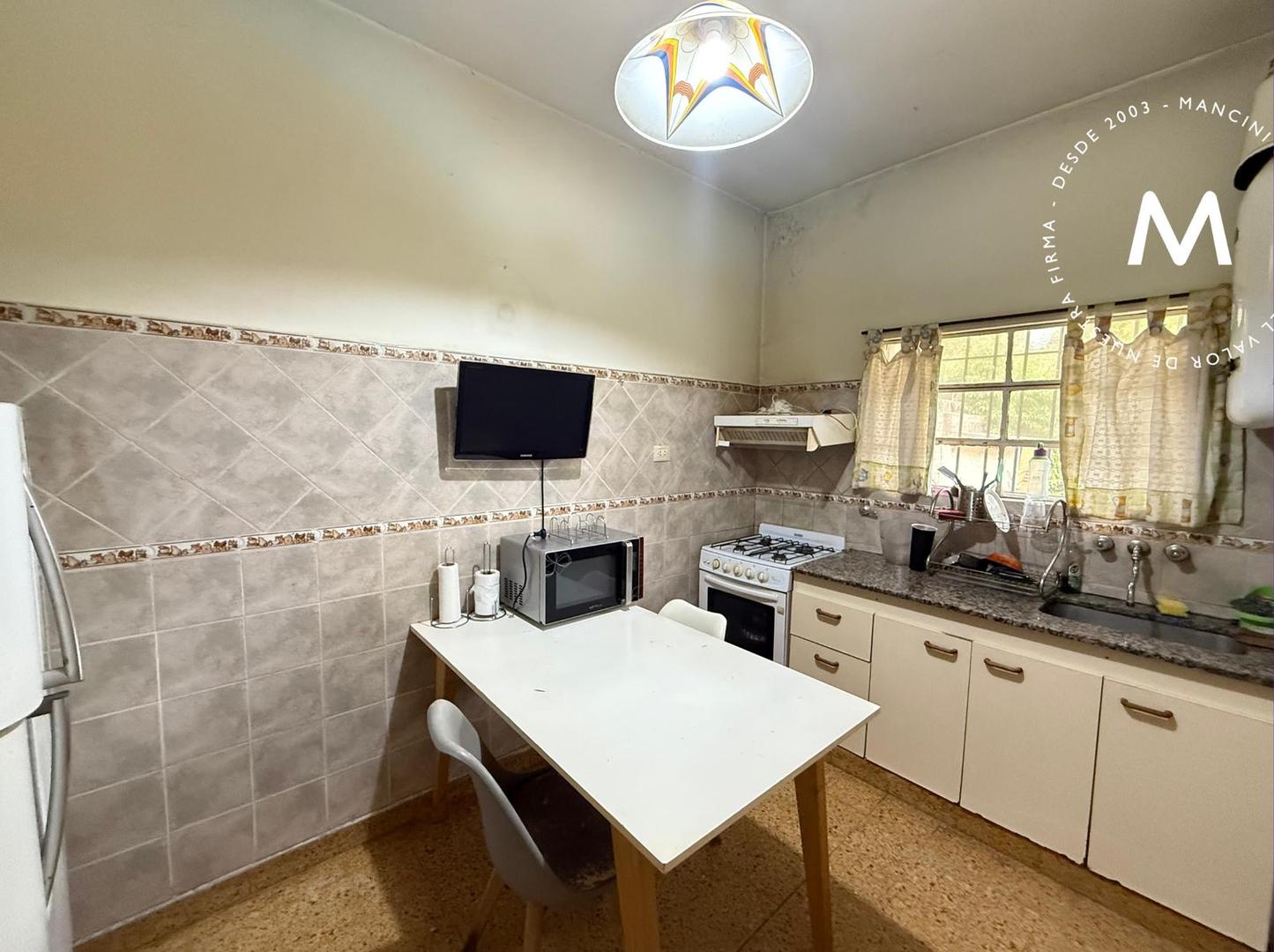 Casa 3 ambientes con 1 baño