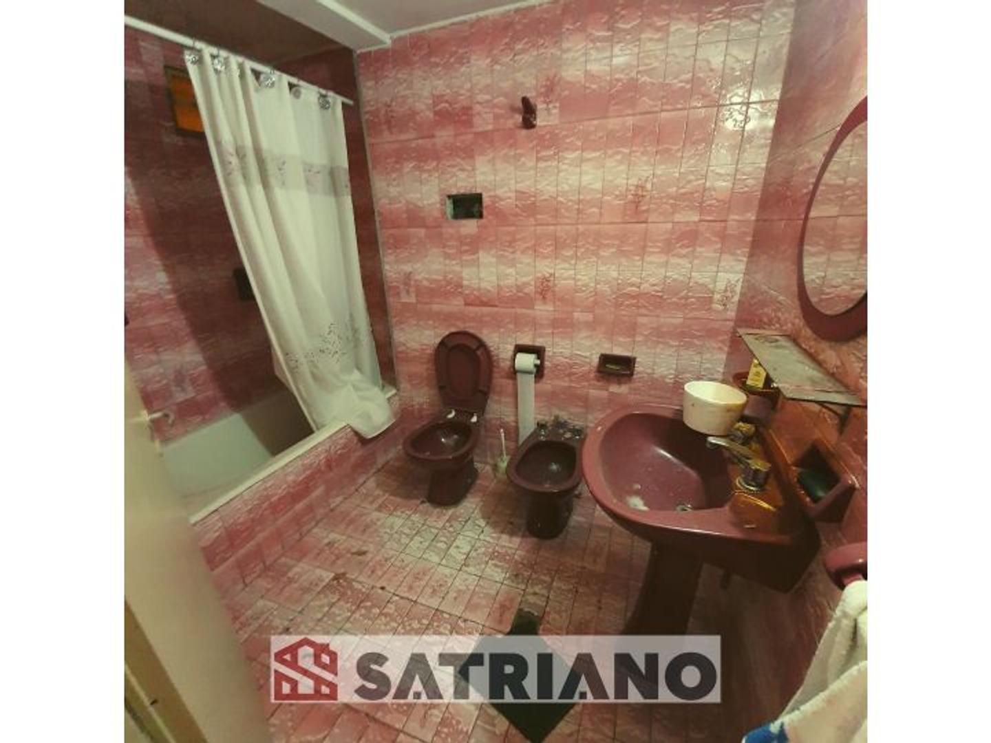 Depto Tipo Casa 2 ambientes con 1 baño