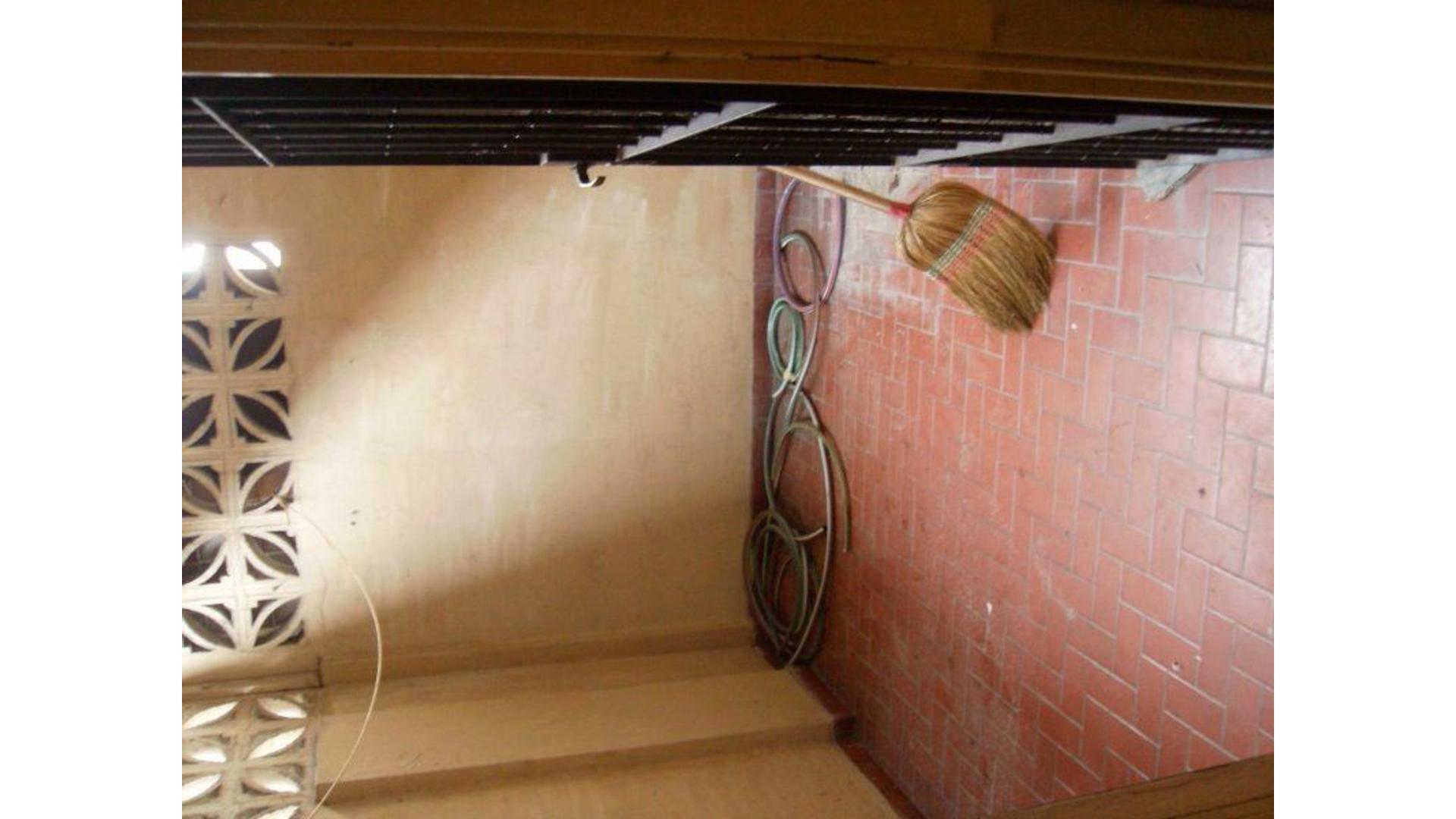 Depto Tipo Casa en Venta 50 años