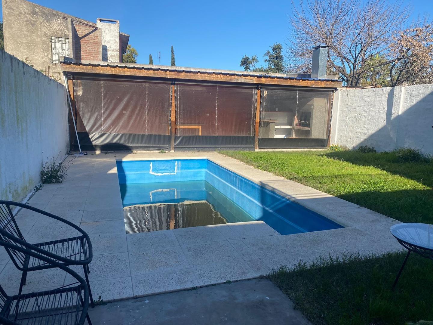 Casa en Venta con 1 cochera