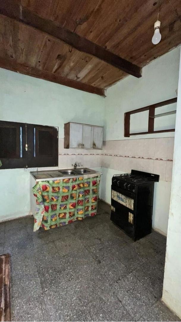 Casa 5 ambientes con 1 baño