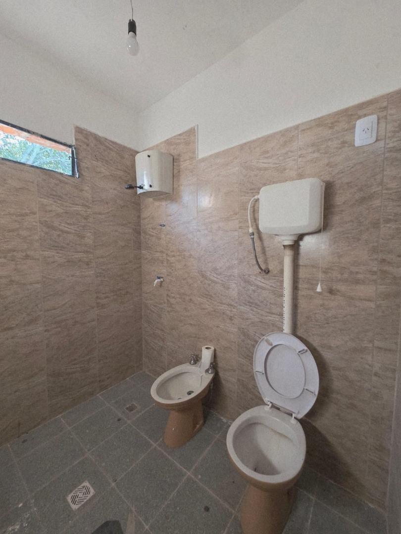 Galpon en Alquiler en Villa Los Altos, $ 350.000