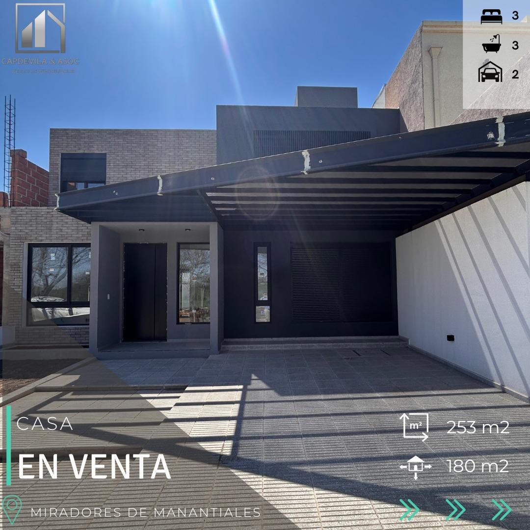 CASA 3 DORMITORIOS - MIRADORES DE MANANTIALES