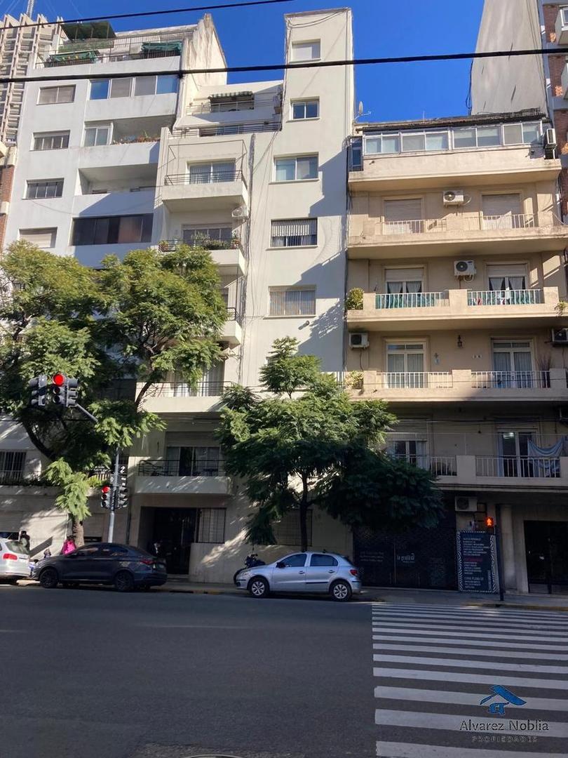 En  zona Cañitas con vista super abierto y mucha luz