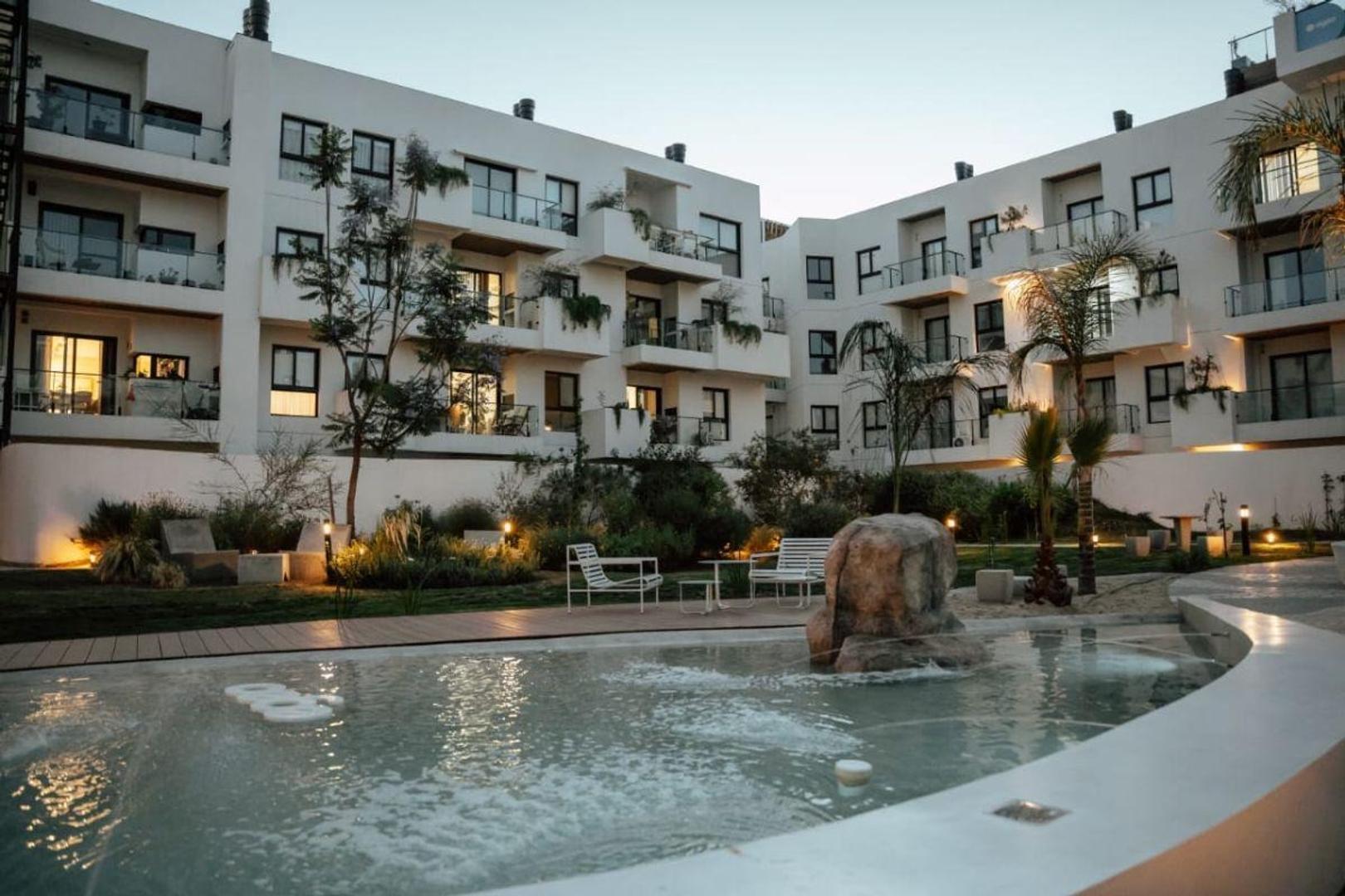 Departamento con cochera y amenities en Alquiler